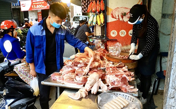 Kiểm soát giá thịt lợn:  Thực tế chưa như kỳ vọng